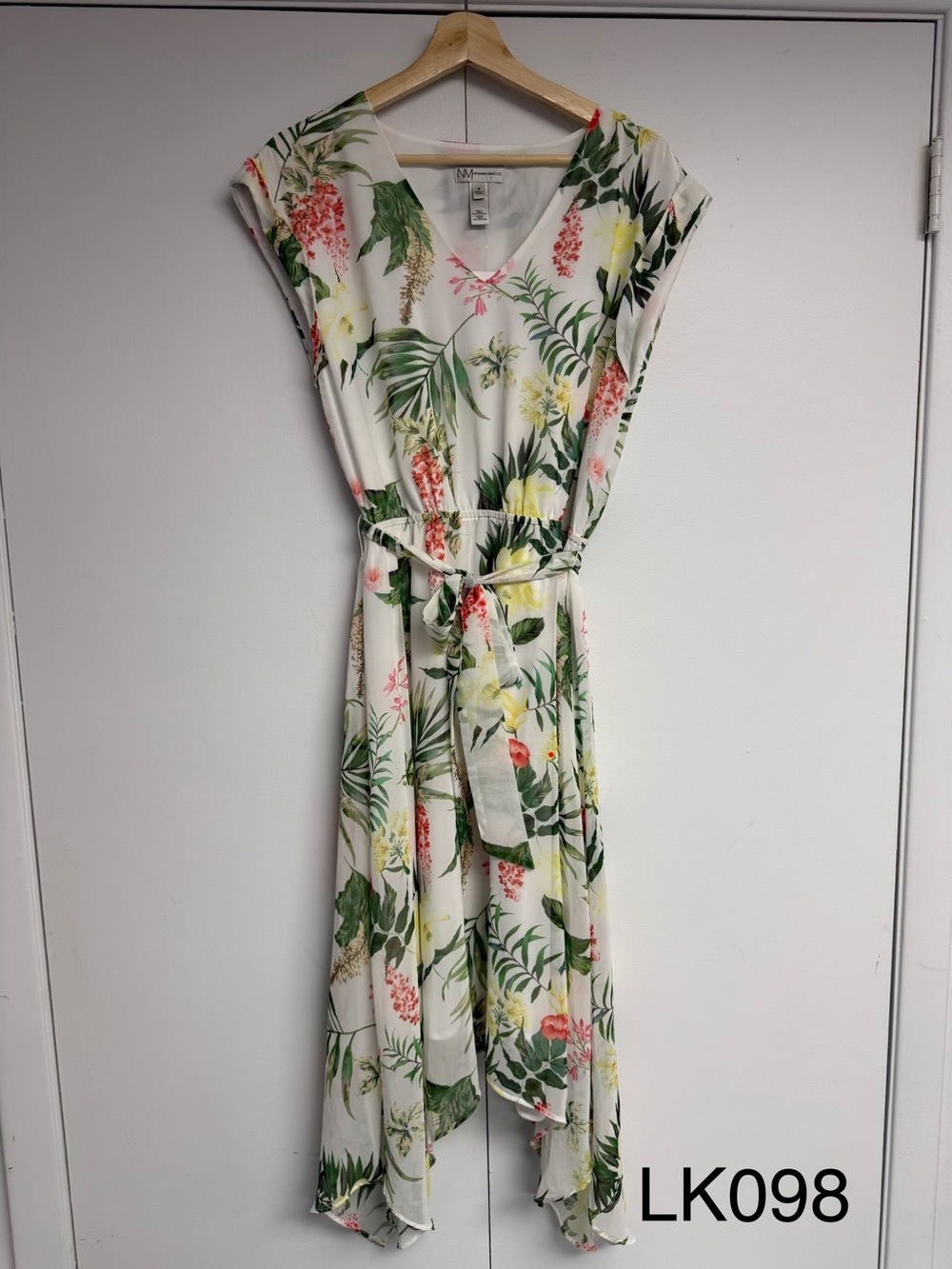 NWT Neiman Marcus Tropical Floral High Low Maxi Dress M